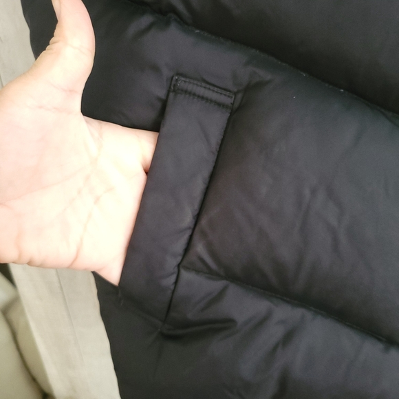 Stave Madden Women's Black Vest Size Medium with Pocket and Hood - Picture 14 of 14